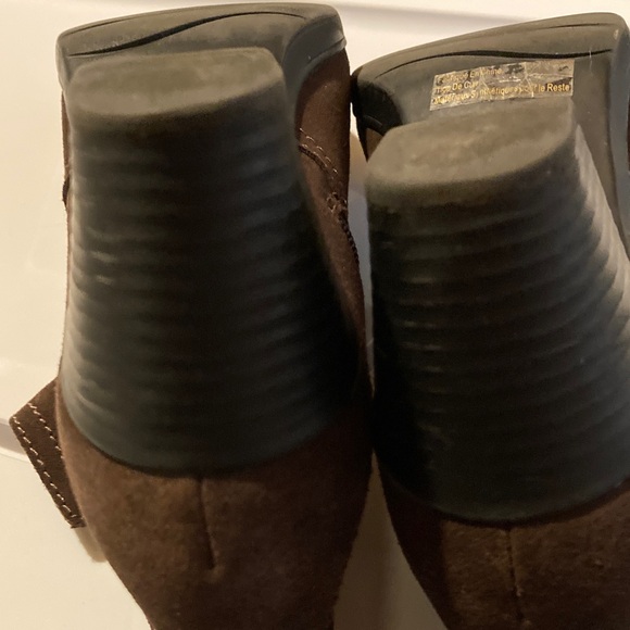 Clarks Suede Boots 8.5M - Picture 4 of 4